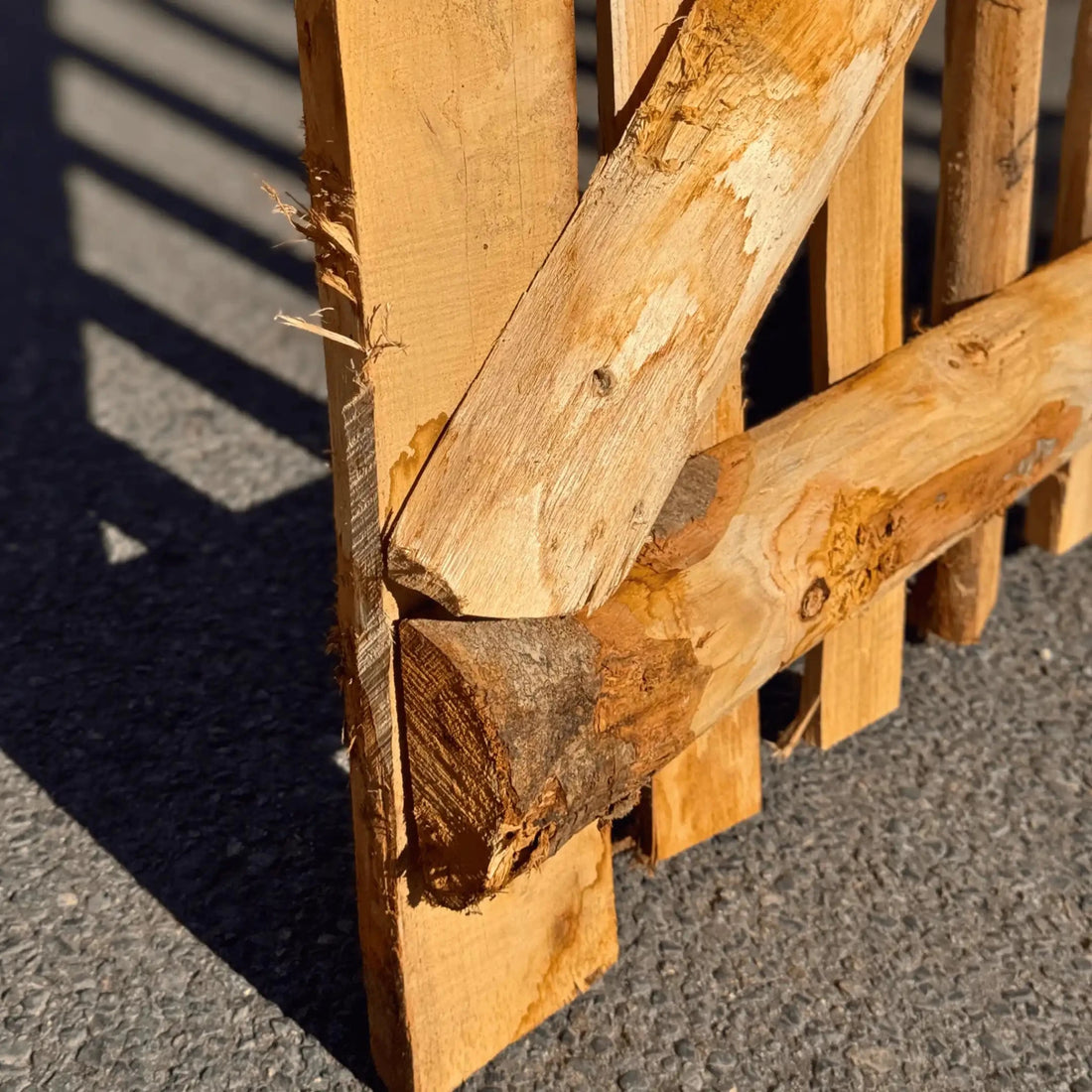 Kastanje Poort Geschroefd - Natuurhout